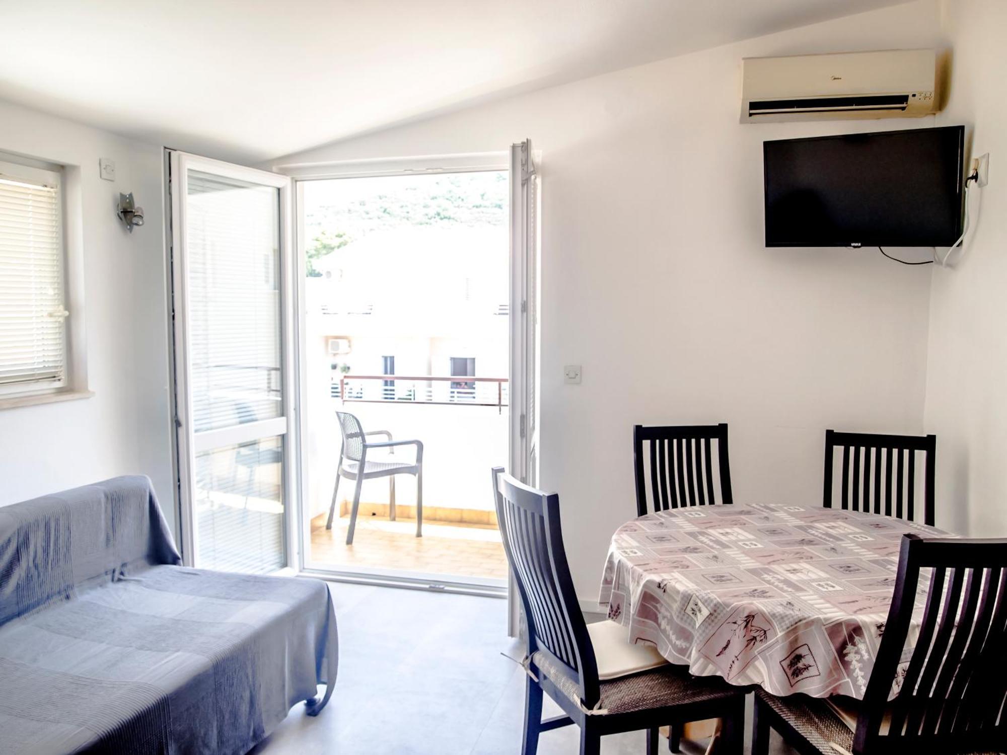 Apartments Jd Tučepi Eksteriør bilde